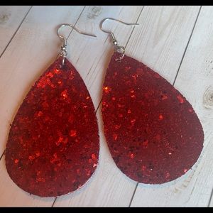 BRAND NEW TEAR DROP VALENTINE’s DAY EARRINGS